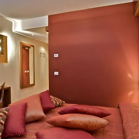 Design Suite Tirano Exterior photo